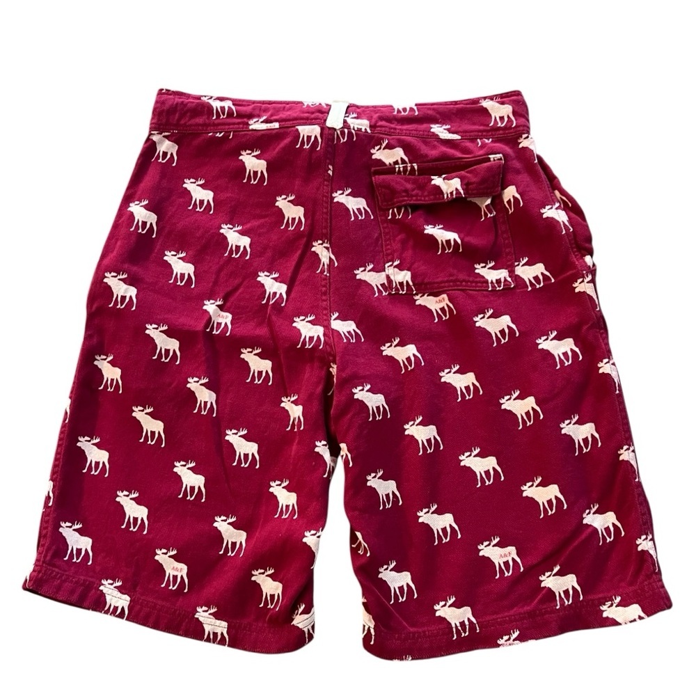 Abercrombie & Fitch Men’s  Size Med. Shorts in cranberry with cream Moose, - Picture 3 of 9